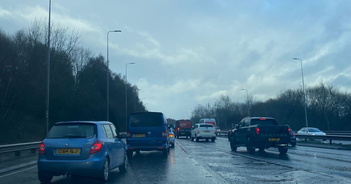 Read more about the article Live Monday travel updates as 'very slow' traffic on D-road and A50 'heavier than normal' – Stoke-on-Trent Live