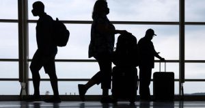 Read more about the article Winter storm causes travel chaos for Cotton Bowl fans, disrupting flights and plans – CBS News