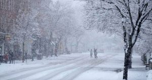 Read more about the article Arctic blast cripples post-Thanksgiving travel as thundersnow and blizzard conditions threaten millions – NBC News