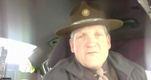 Read more about the article Iowa State Patrol Trooper Bob Conrad shares tips for safe travel – kwwl.com