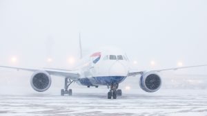 Read more about the article Detroit Metro Airport Is Snowed Under But Shoveling Its Way Out Out Of Flight Delays – Simple Flying