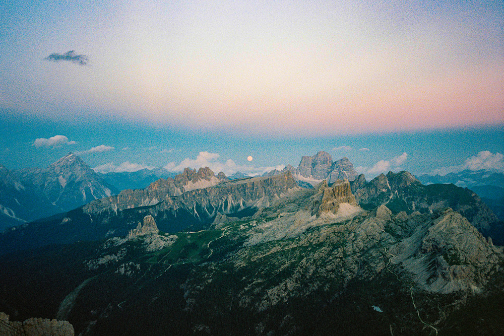 You are currently viewing How to Hike the Iconic Alta Via 1 Route in the Italian Dolomites – Field Mag