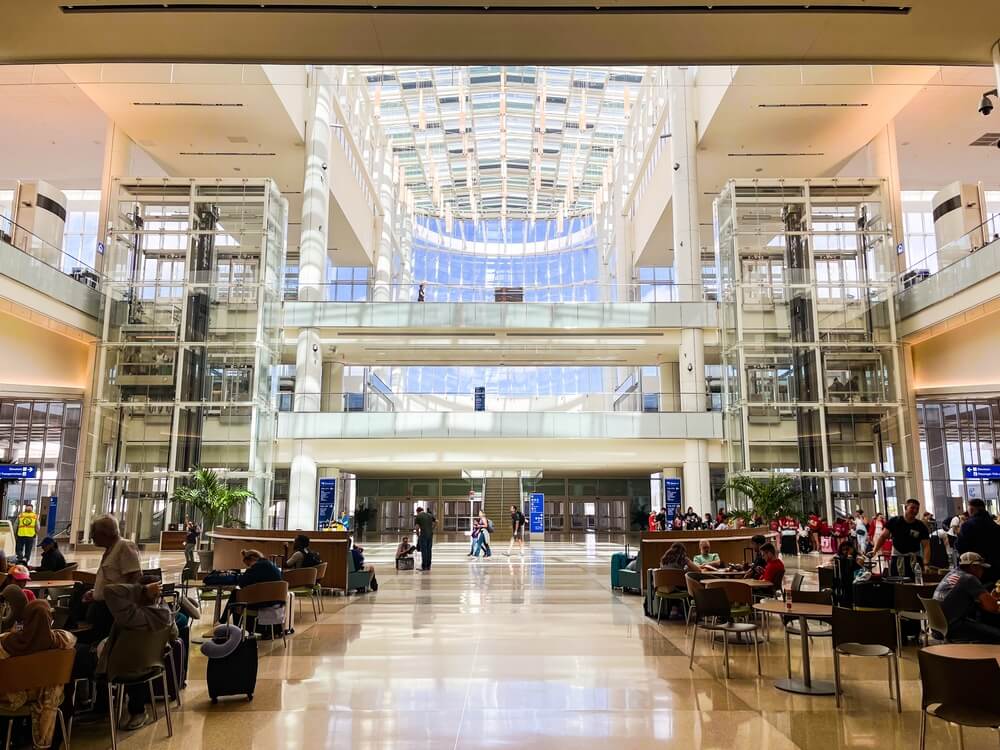 You are currently viewing Flight Cancellations, Delays Pile Up Along U.S. East Coast – Travel Market Report