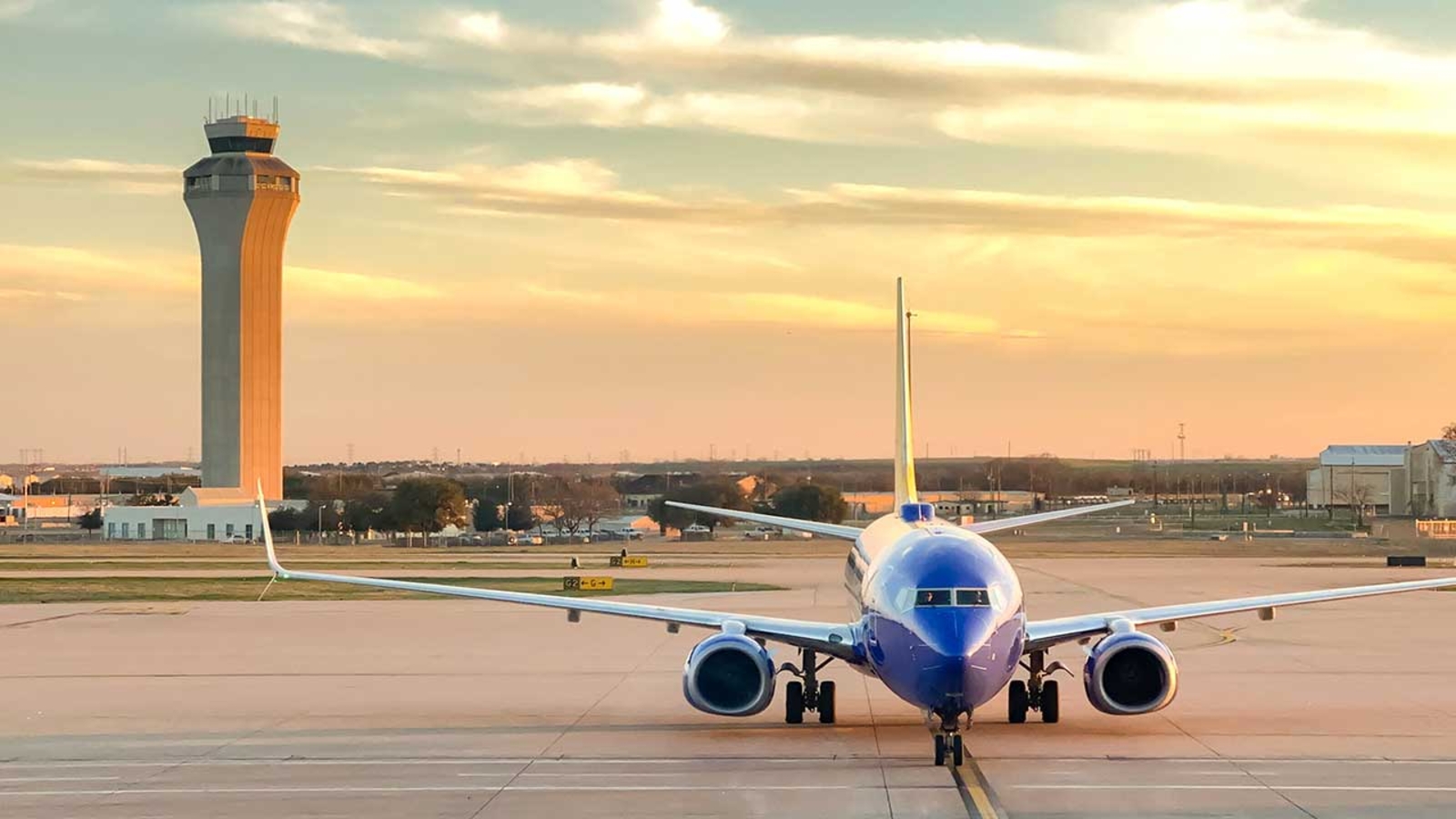 You are currently viewing Austin airport lifts ground stop for flights from Houston and Dallas due to FAA staffing issue – ABC13 Houston