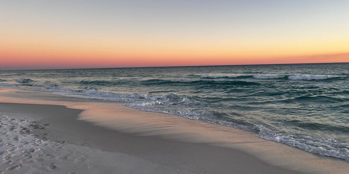 You are currently viewing I visited an island on Florida's panhandle that made me feel like I was vacationing in the Caribbean – Business Insider