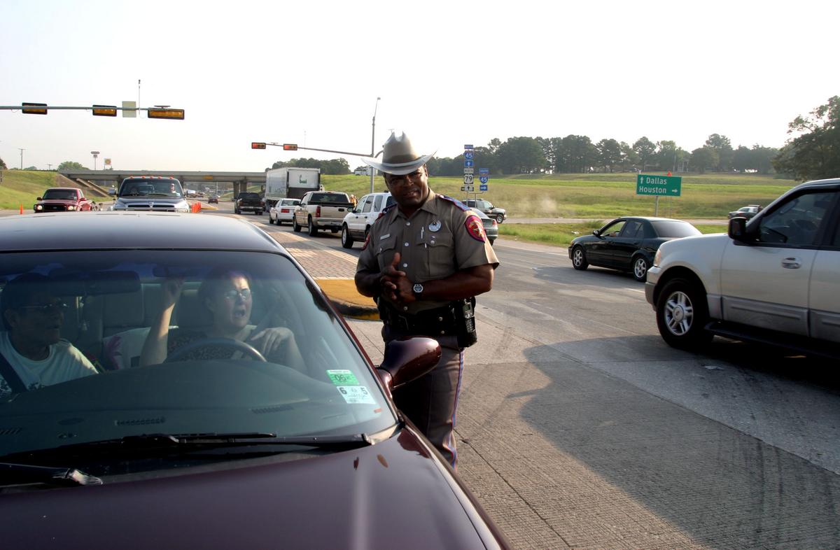 Read more about the article Texas Road Safety: Your Guide To A Safe Summer Getaway – KYYW 1470