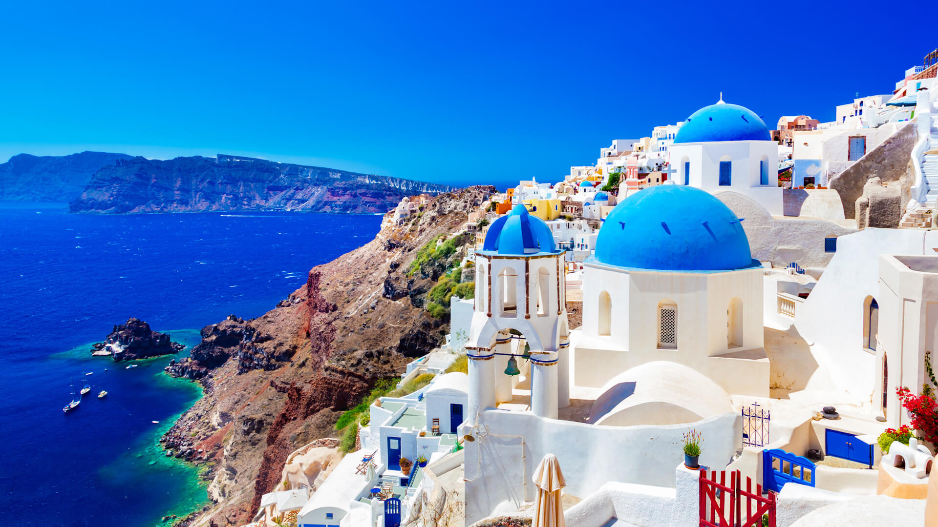 You are currently viewing 7 Amazing Summer Travel Destinations With Affordable Flights in 2025 – GOBankingRates