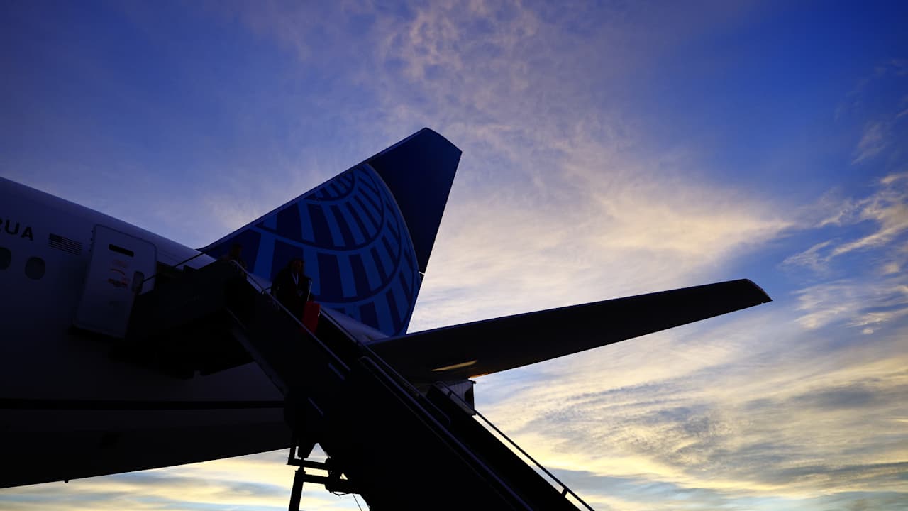 You are currently viewing Texans first and last road trips are 2,740-mile flights to Los Angeles – Houston Texans