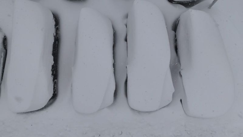 You are currently viewing ‘It just keeps coming and coming’: Heavy lake-effect snow dumps more than 5 feet over parts of Great Lakes region – CNN