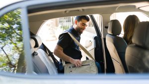 Read more about the article Chase Sapphire Preferred Card Benefits Guide – Bankrate