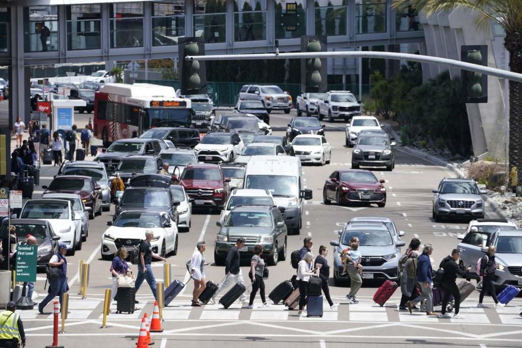 You are currently viewing Memorial Day weekend: Travel tips if you’re going by plane, train or car – San Diego Union-Tribune
