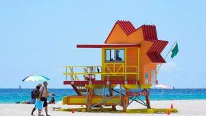 Read more about the article Short, budget-friendly trips top summer travel trends – Spectrum News
