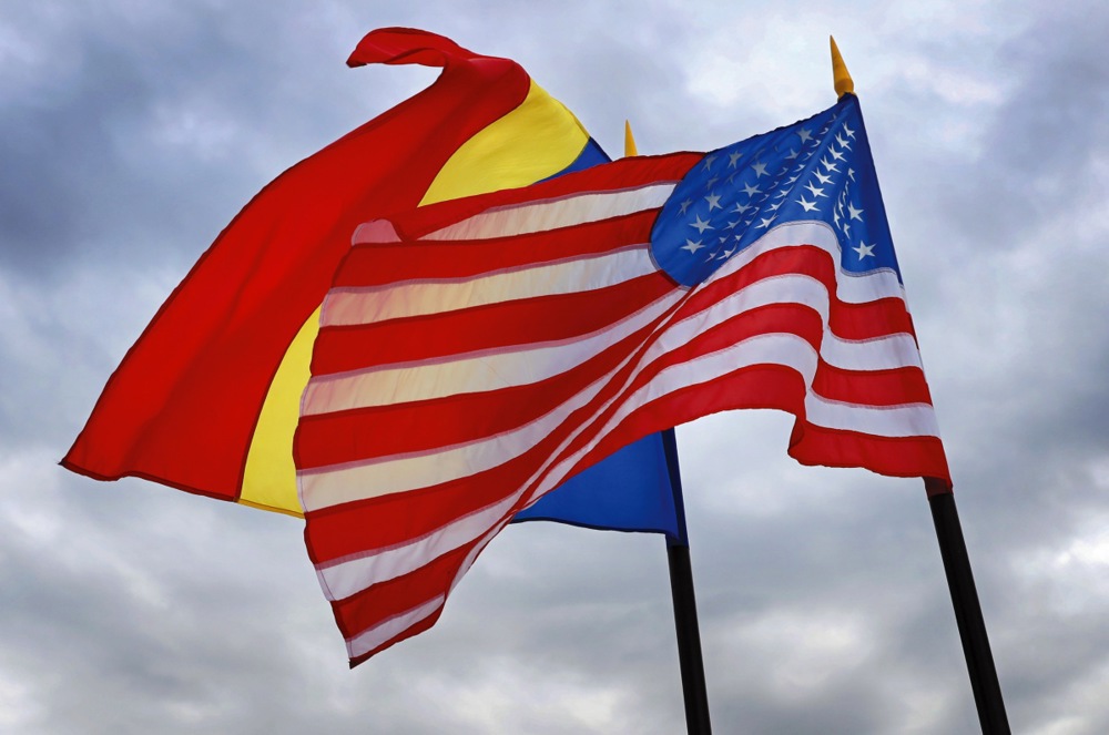 You are currently viewing Trump administration revokes visa-free travel for Romanians – Euractiv