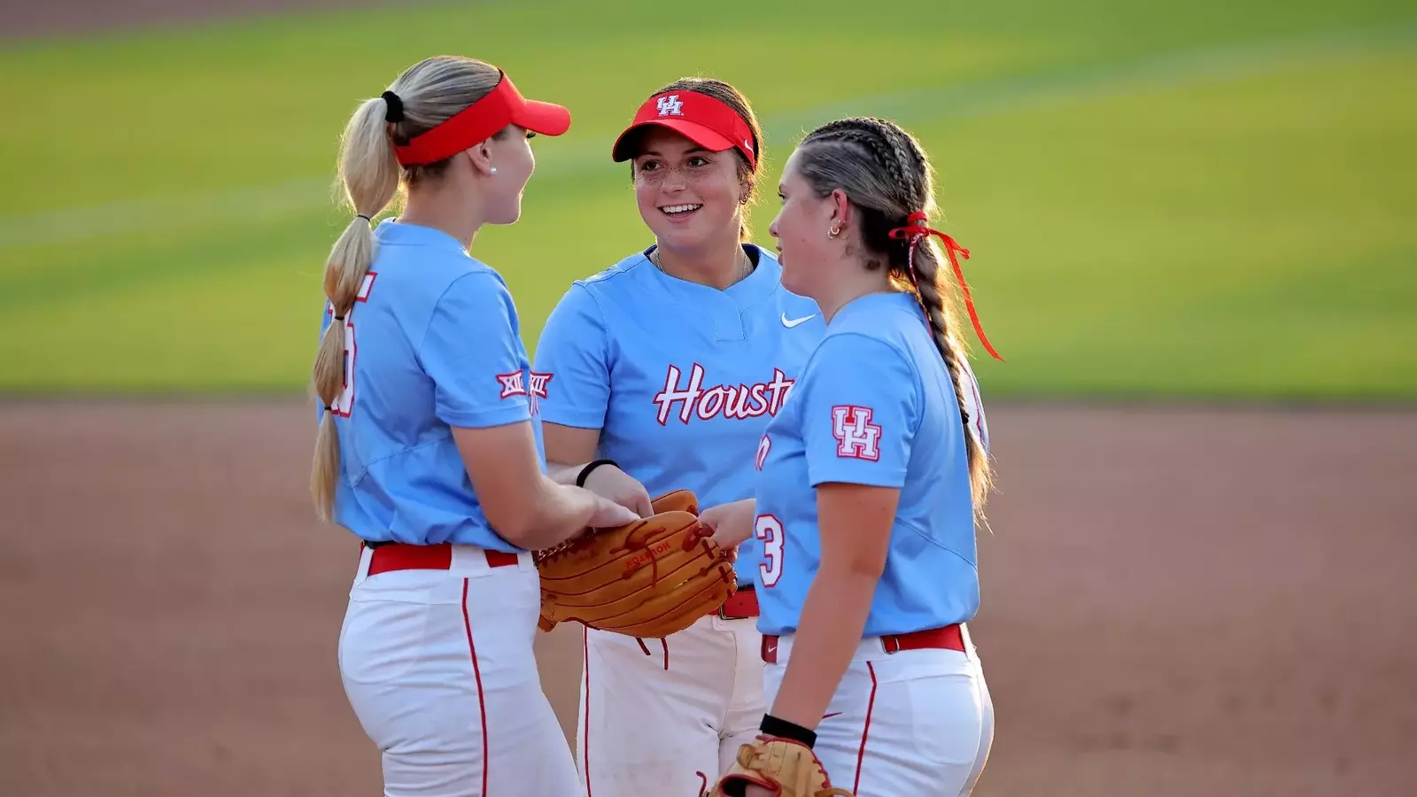 You are currently viewing PREVIEW: Cougars Travel from Space City to Theme Park Capital – University of Houston Athletics