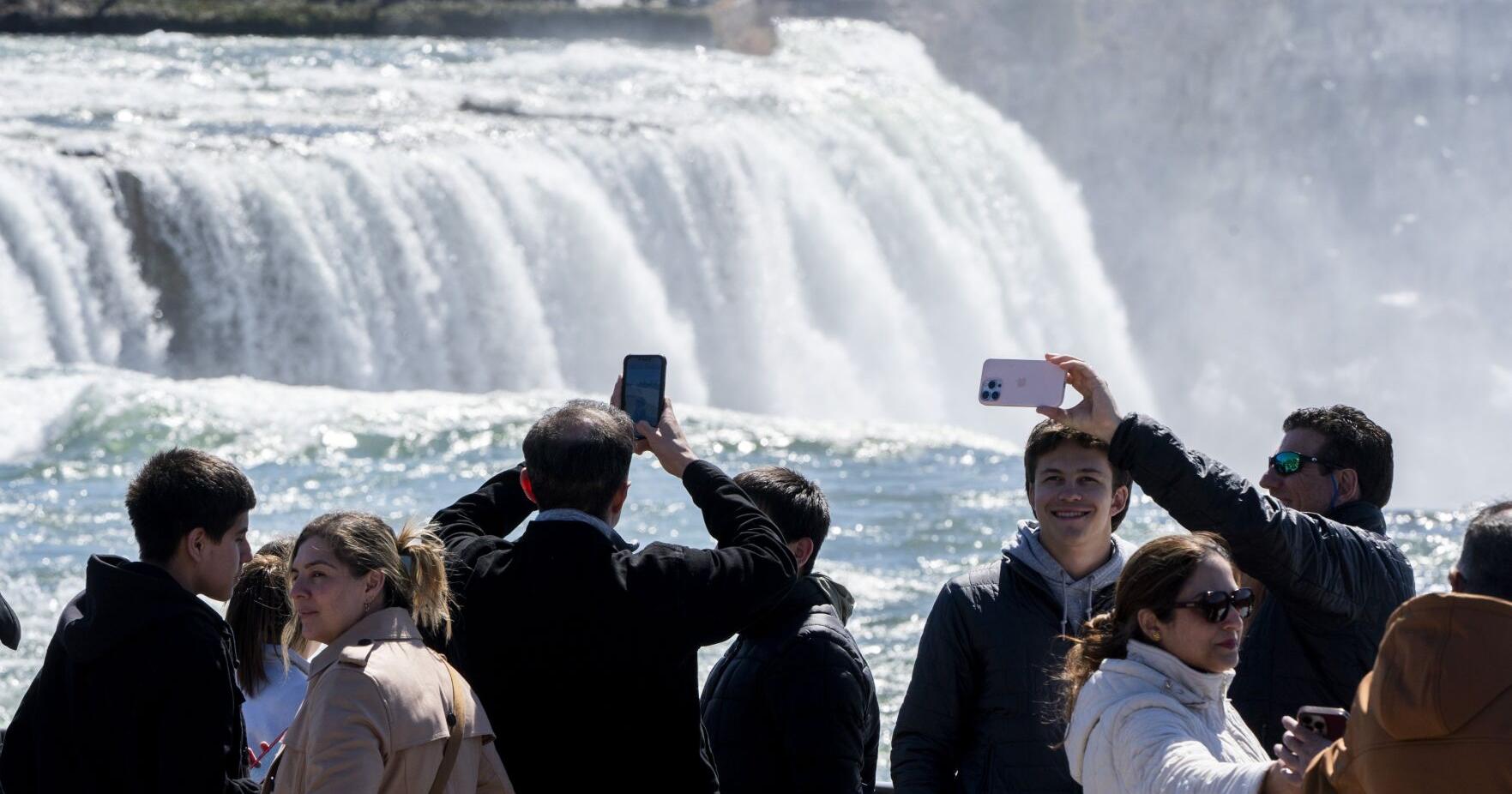 Read more about the article Good Morning, Buffalo: Amid political turmoil, Canadian tourism in Western New York is taking a hit – Buffalo News