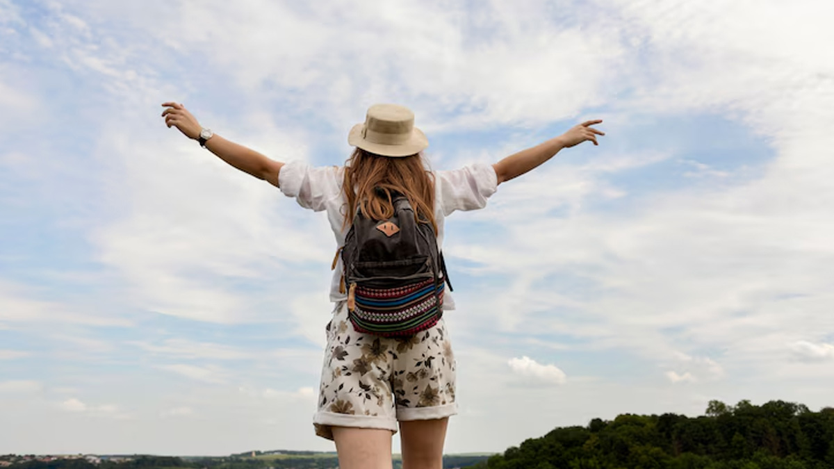 You are currently viewing Heatwave Alert: 6 Tips and Tricks For Women Before Their Next Summer Trip – HerZindagi