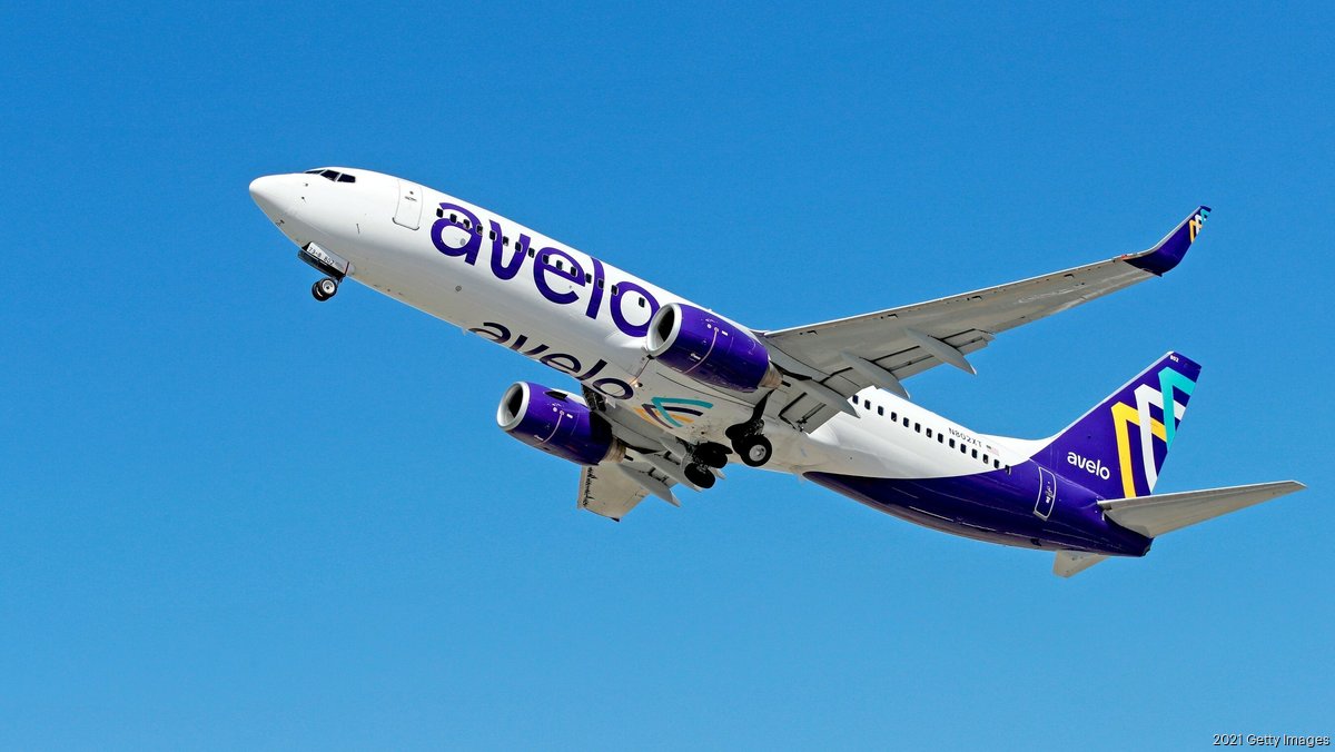 Read more about the article Avelo Airlines begins flights from Houston's Hobby Airport to North Carolina coast – The Business Journals