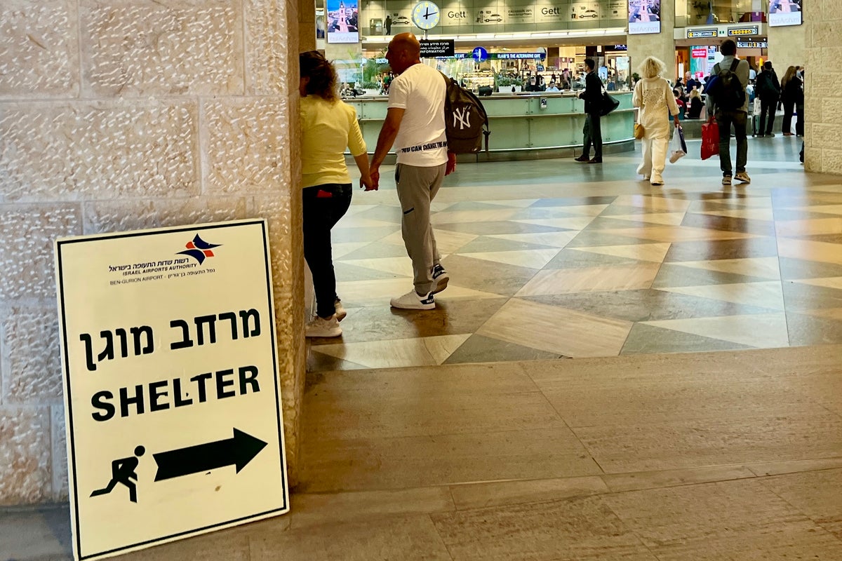 You are currently viewing Israel rescue flights for British nationals and their families: What is planned? – The Independent