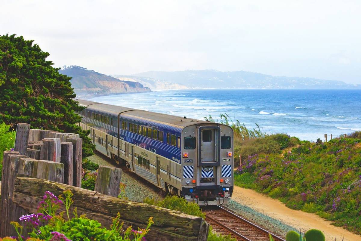Read more about the article Amtrak Has Expanded Summer Service On This Scenic Coastal Train Route Between L.A. And San Diego – Secret Los Angeles