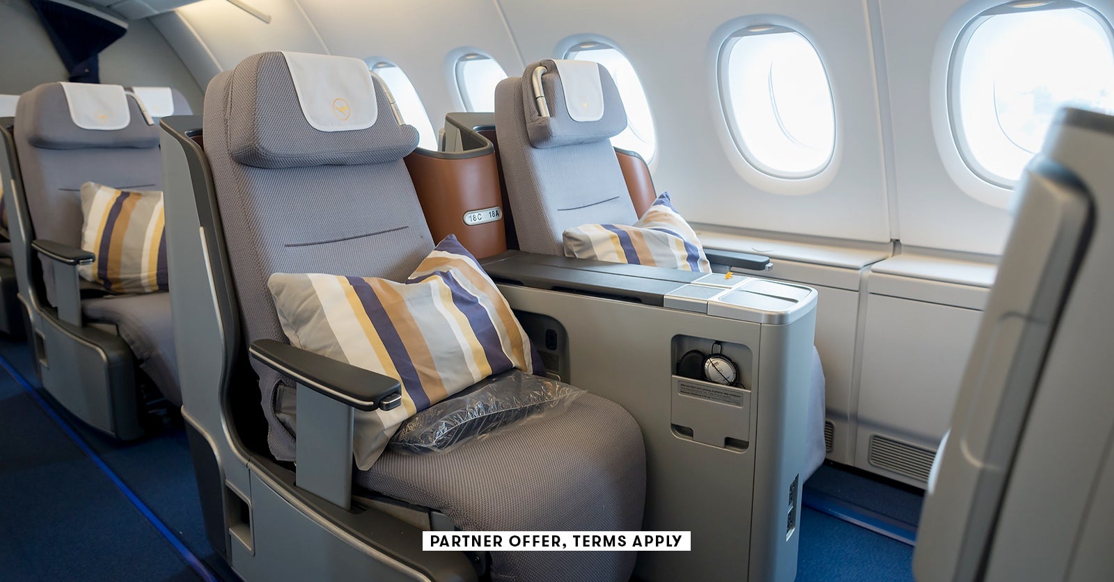 Read more about the article Chase Ultimate Rewards transfer partners: Guide to redeeming points – The Points Guy
