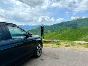 Read more about the article This Luxury Road Trip Helped Me Find Stillness in Motion – Well+Good