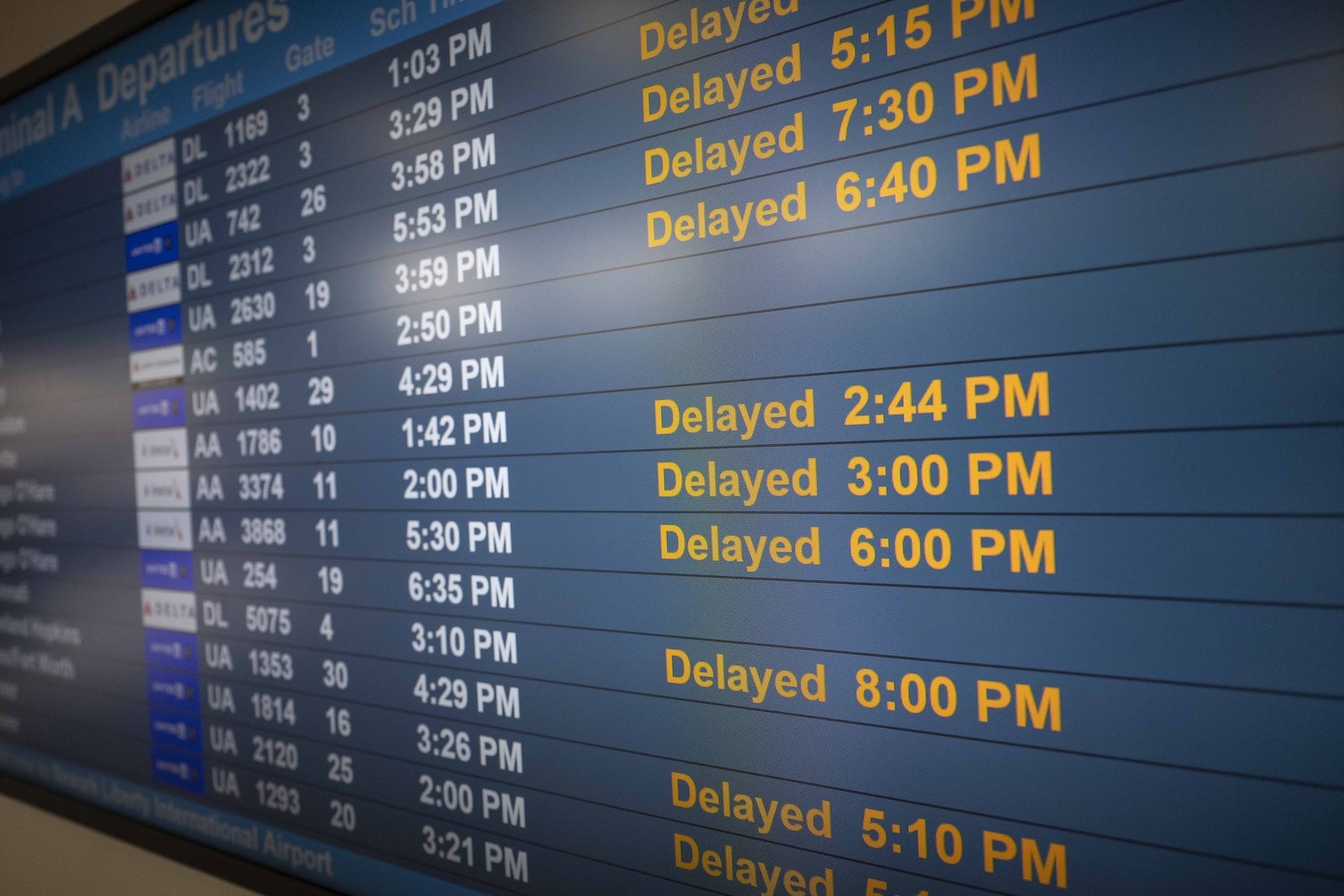You are currently viewing 5,000 flights canceled since Saturday: What to do if you're stranded by thunderstorms – The Points Guy