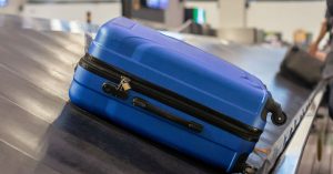 Read more about the article Can a fragile sticker actually help you get your luggage first? – 9Travel