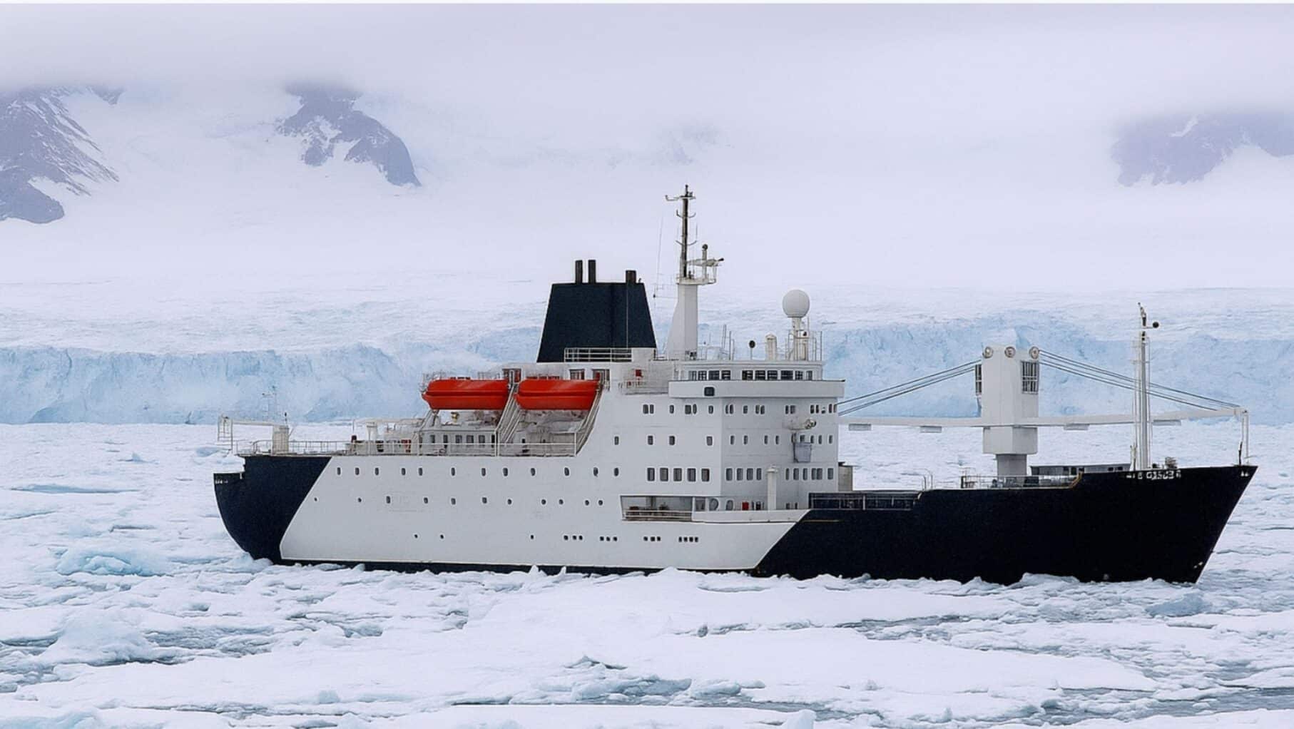 You are currently viewing St Helena Expedition Ship To Debut On The Ice For Budget-conscious Adventure Seekers – Cruise Passenger