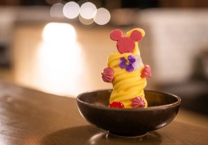 Read more about the article 2025-2026 Disney Dining Plan Review, Info & Tips – Disney Tourist Blog