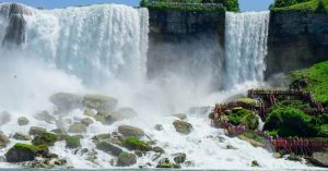 Read more about the article 'We miss them terribly': Steep drop in Canadian visitors hurts WNY tourism – Buffalo News