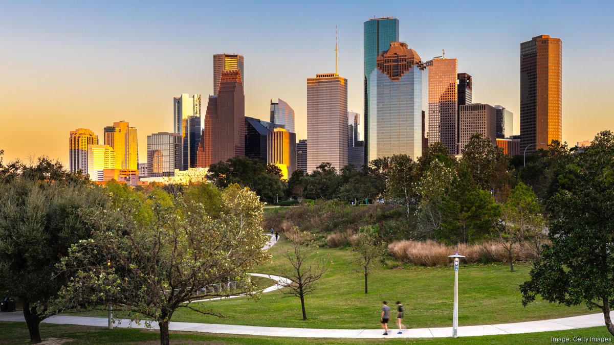 You are currently viewing Houston tourism hits record high with visitors spending nearly $11 billion in 2024 – The Business Journals