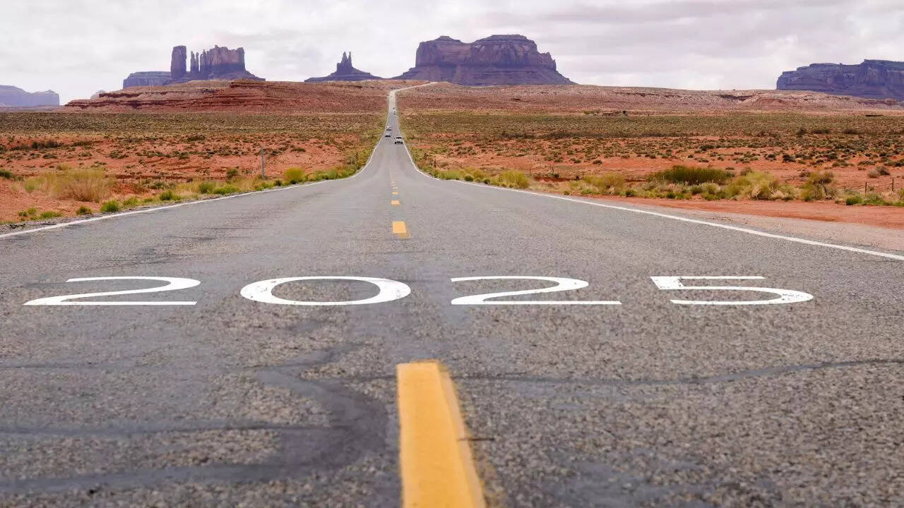 You are currently viewing August 2025 travel guide: 5 epic US road trips to take before summer’s over – The Times of India
