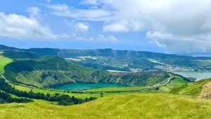 Read more about the article Vacation Roulette? This Travel Agency Plans Your Trip—and Keeps It a Surprise – Robb Report