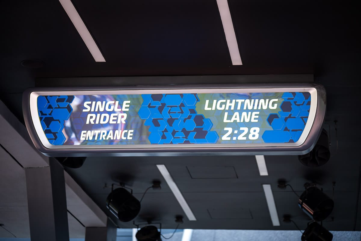 Read more about the article Lightning Lanes at Disney World Guide 2025 – Disney Tourist Blog