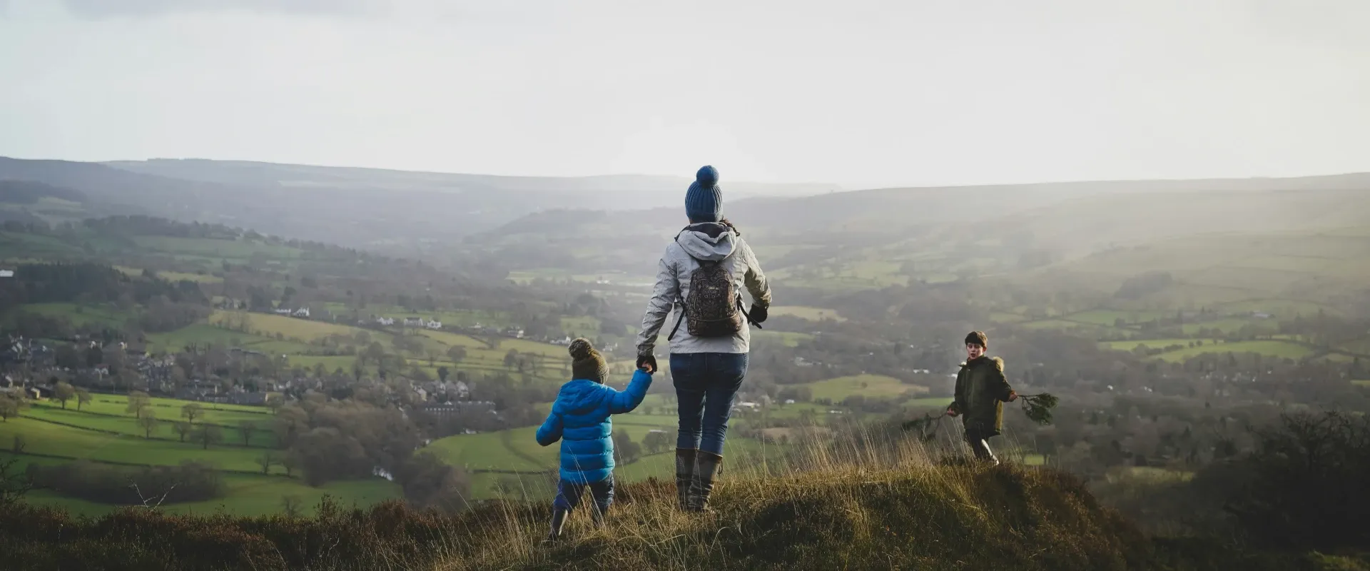 Read more about the article Family Vacation Ideas for Every Age and Travel Style (2025) – Going (Formerly Scott's Cheap Flights)