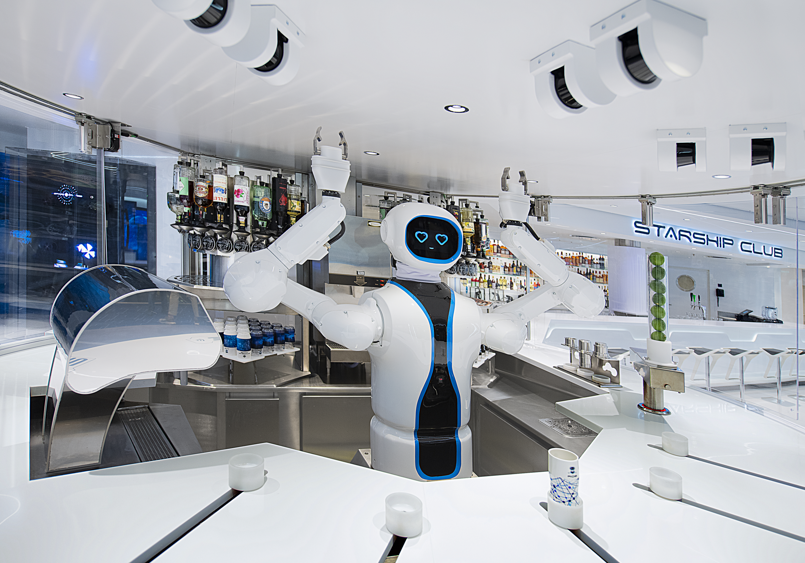 You are currently viewing From cyborgs to speakeasies – we reveal the wackiest bars on cruise ships – The Irish Sun