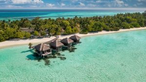 Read more about the article Dreaming of the Maldives? Destination expert's 4 tips to save 'hundreds' on island adventure – HELLO! Magazine