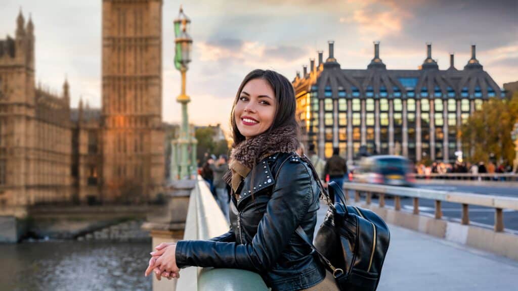 You are currently viewing The 8 Safest Solo Travel Destinations for Women in 2025 – Travelbinger