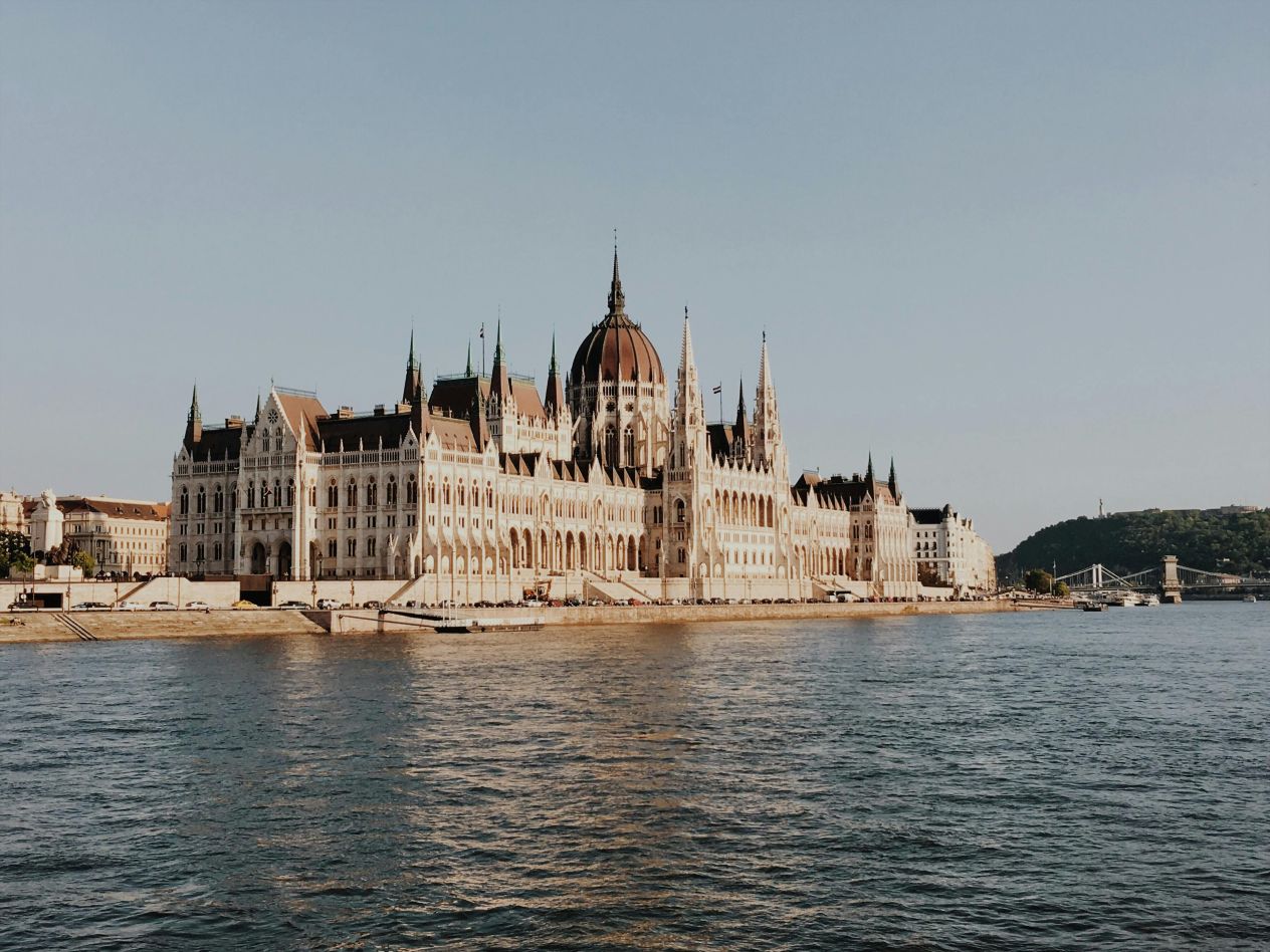 You are currently viewing Cheapest destinations where Romanians can travel to in August 2025 – The Romania Journal