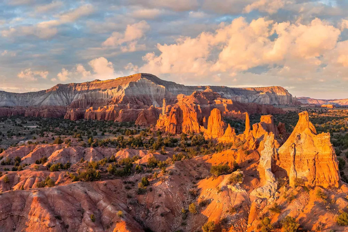 You are currently viewing This Utah State Park Is a Less-crowded Alternative to Nearby National Parks—and It Was Named After How Photogenic It Is