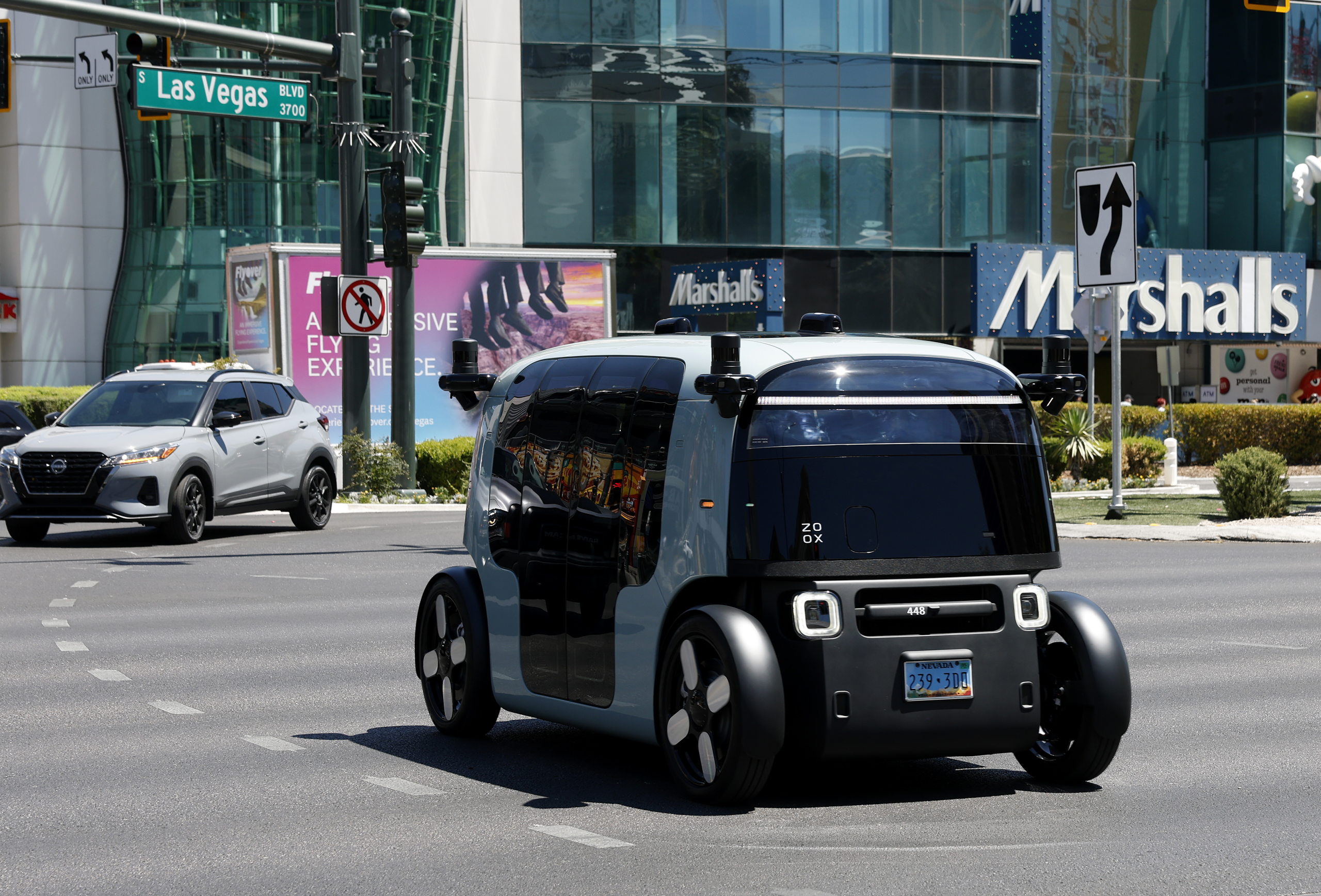 You are currently viewing Amazon's Zoox launches its robotaxi service in Las Vegas – NBC Los Angeles