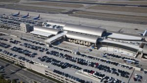 Read more about the article Most L.A. airports improve in annual airport satisfaction study – The Business Journals