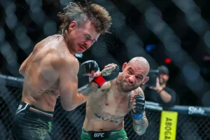 Read more about the article Fighters and Fans Travel to San Antonio for Noche UFC – Houston Press
