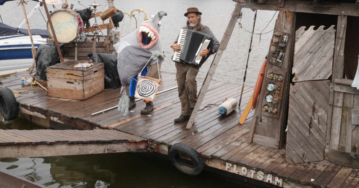 You are currently viewing 'A floating circus': Flotsam! to host free river circuses in Western New York starting Friday – WKBW