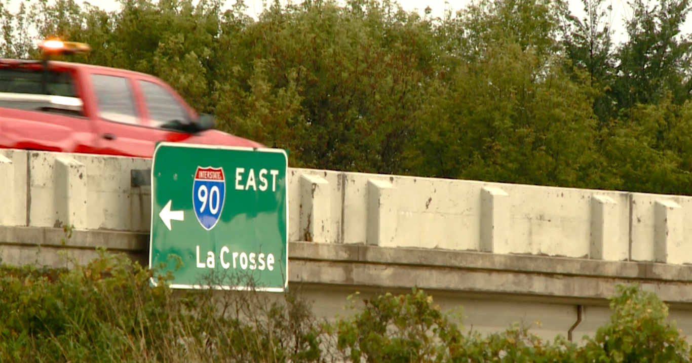 You are currently viewing Winona County bridge repairs cause traffic delays on I-90 – news8000.com
