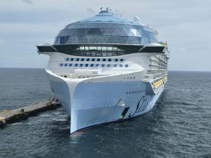 Read more about the article Royal Caribbean changes more cruise itineraries to avoid hurricane threat – Royal Caribbean Blog