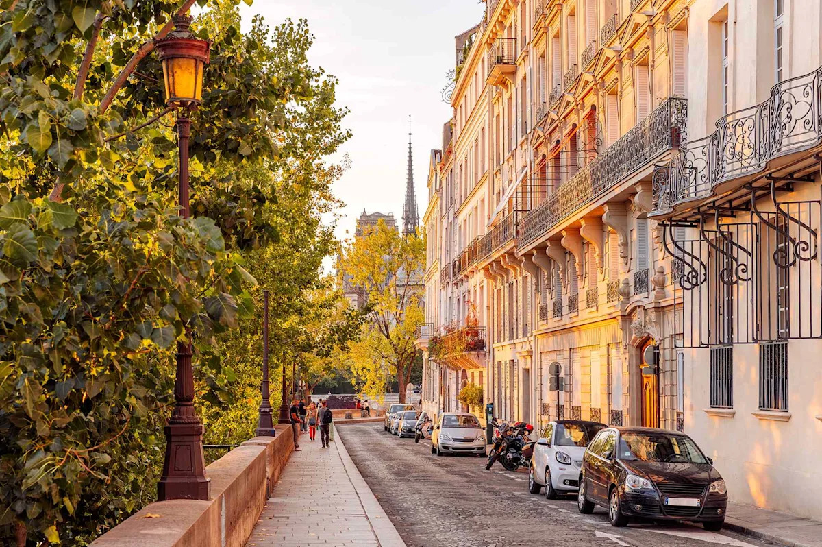 You are currently viewing This Is the No. 1 Fall Travel Destination for Gen Z