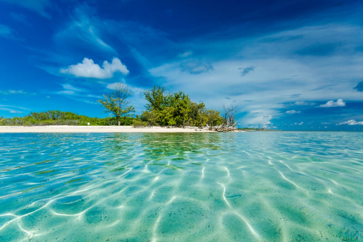 Read more about the article Forget The Florida Keys! This Bahamian Island Is The New Easiest Weekend Trip From The U.S. – Travel Off Path