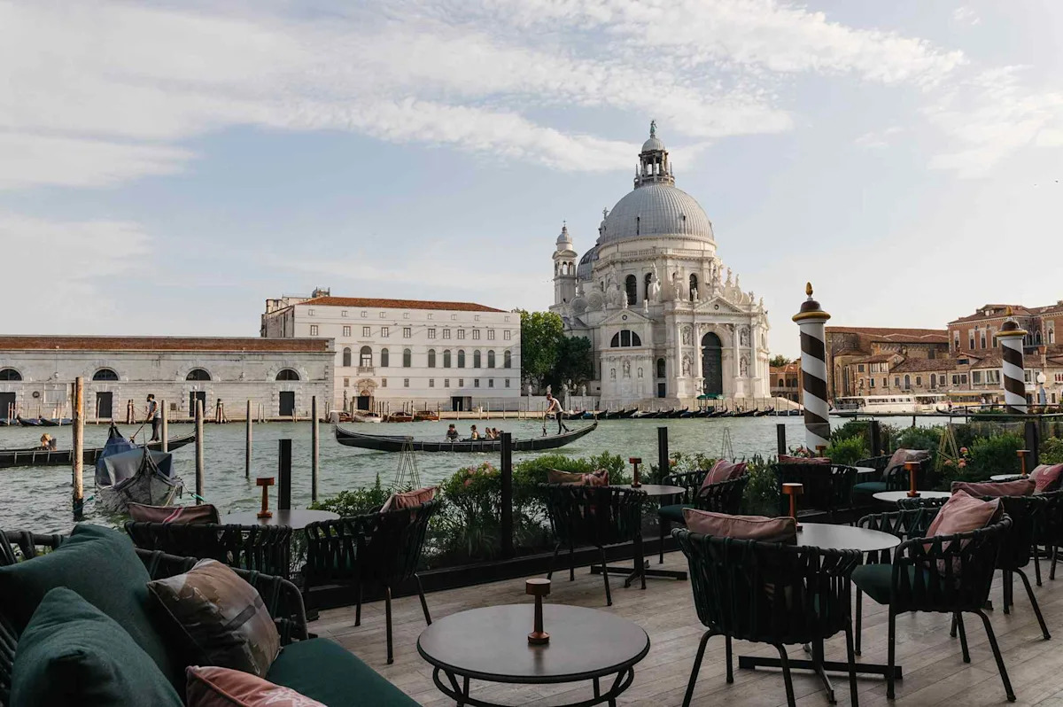 Read more about the article This Historic Hotel Was Voted One of the Best in Venice, With Art-filled Suites and Exceptional Views of the Grand Canal