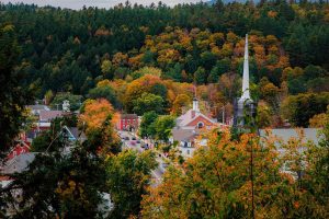Read more about the article This U.S. Destination Was Just Named One of the Coziest Fall Getaways in the U.S.—and the World